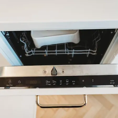 Little M's Kept Secret App Apartman *