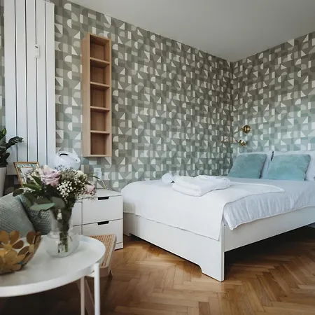 Little M's Kept Secret App