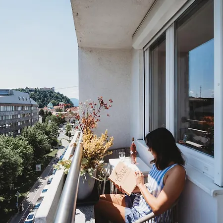 Little M's Kept Secret App Apartman Ljubljana