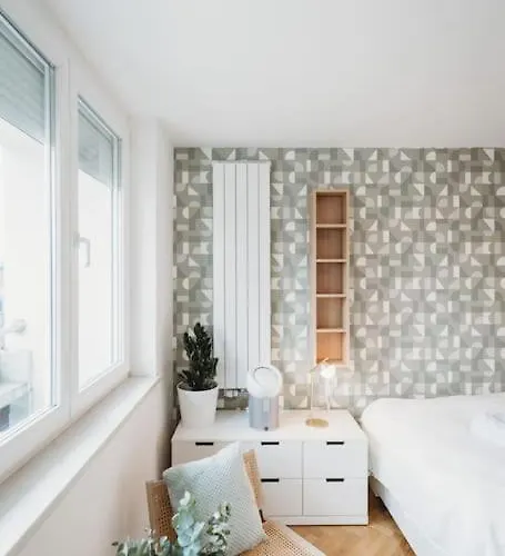 Little M's Kept Secret App * Liubliana