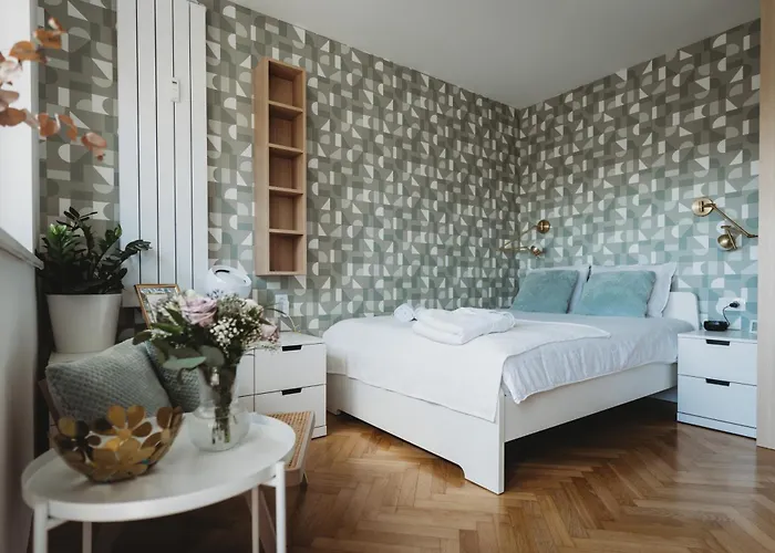 Little M's Kept Secret App