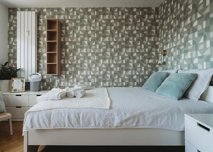 Little M's Kept Secret App Apartamento *